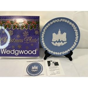 VTG Wedgwood Blue Plate-Christmas Holiday 1978 "Horse Guards"‎ 8" Buckingham MIB